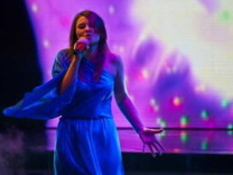 Dopo “X Factor” non sembriamo più un paese per vecchi (capito “Sanremo”?)