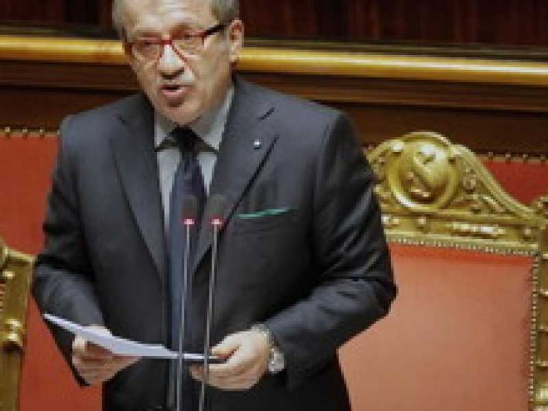 Maroni non è Fini, maneggiare con cura