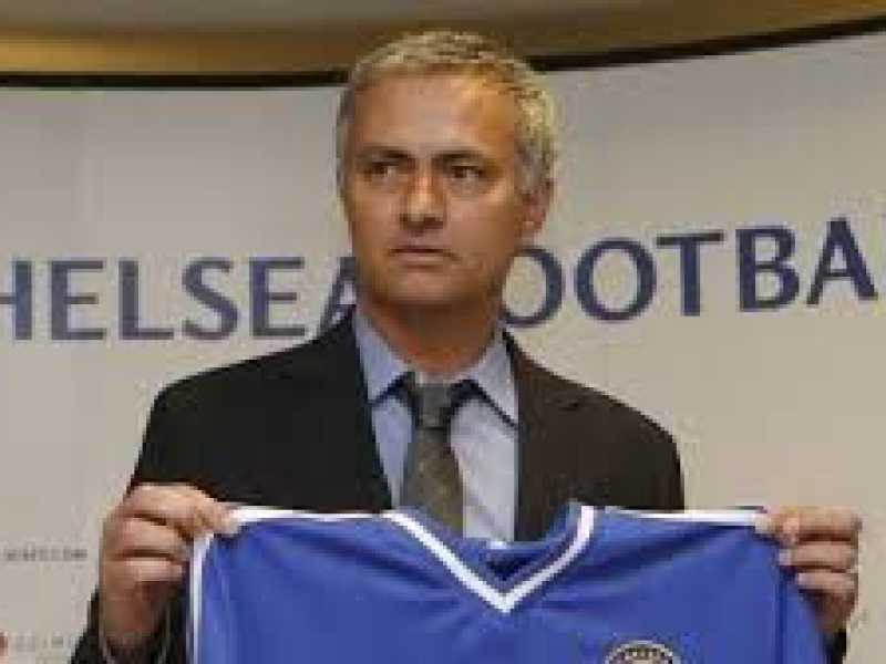 Mourinho in Premier League si sente come Bersani alla bocciofila, a casa