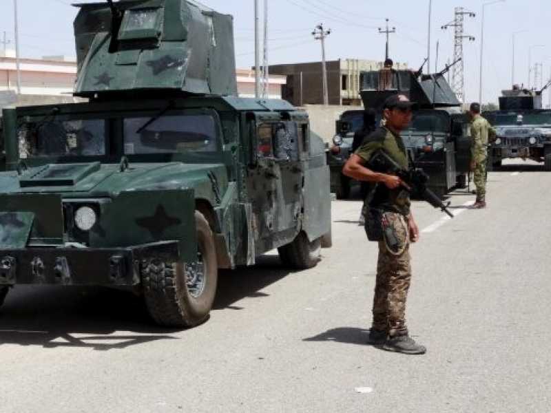 Uomini dell'esercito iracheno vicino Ramadi