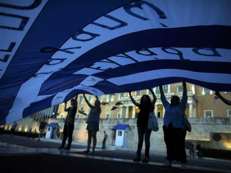 Compagni di Grecia. Le riforme vanno avanti ma Tsipras è finito