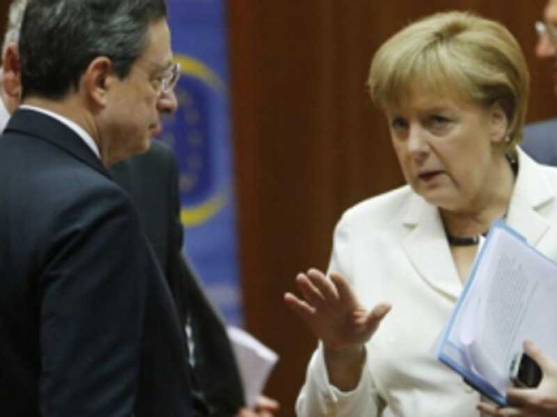 No all’euro con “l’assicurazione casco”. Tesi merkeliane anti Draghi