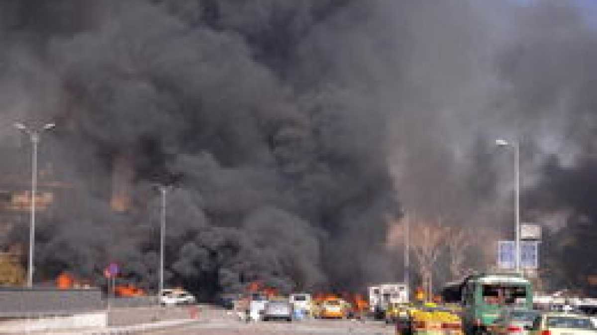 Immagine di Bombe a Damasco. I ribelli sono in guerra con Hezbollah