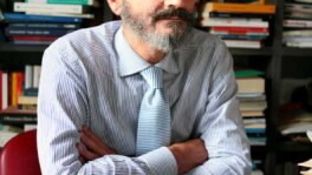 Immagine di L'economista Zingales lascia Giannino: "Ha mentito sul suo curriculum"