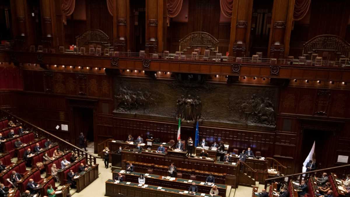 Immagine di Tagliare la demagogia prima di tagliare il numero dei parlamentari