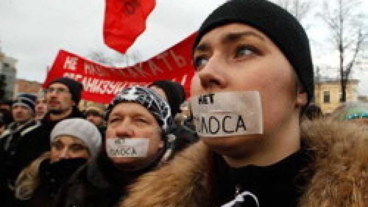 Immagine di Sono i ragazzi di piazza Bolotnaja i putschisti, Putin dà stabilità