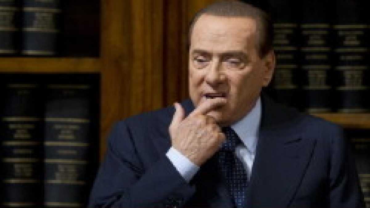 Immagine di Nel Pdl in disarmo il Cav. vuole lasciare tutti col predellino in mano