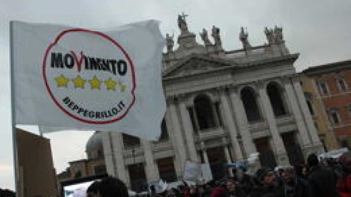 Immagine di Denti digrignati e gioia apocalittica. Così Grillo e i suoi prendono Roma