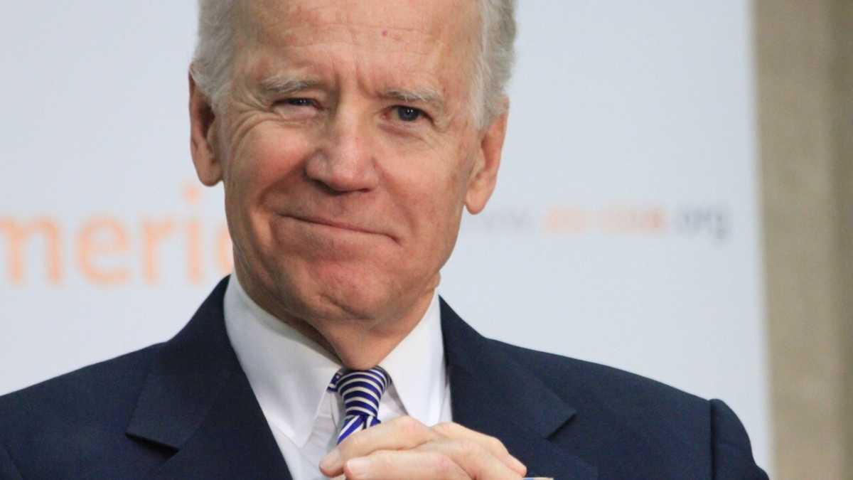 Immagine di La surreale visita di Biden a Vice