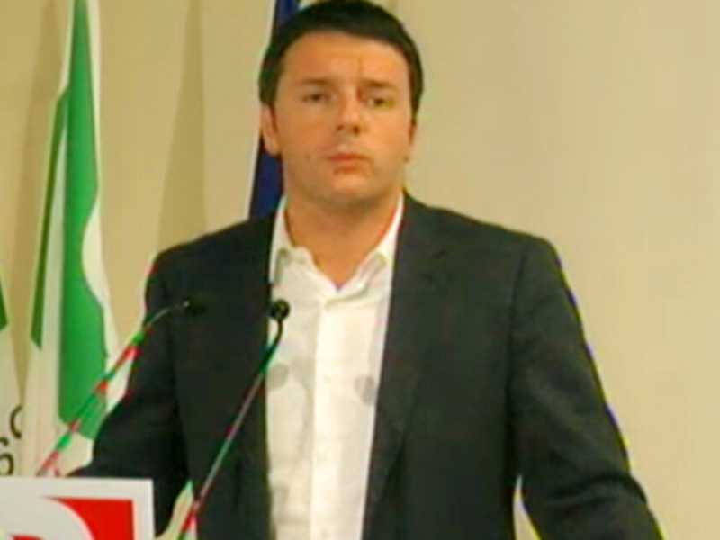 Renzi: "Vi chiedo di uscire dalla palude". Domani le dimissioni di Letta