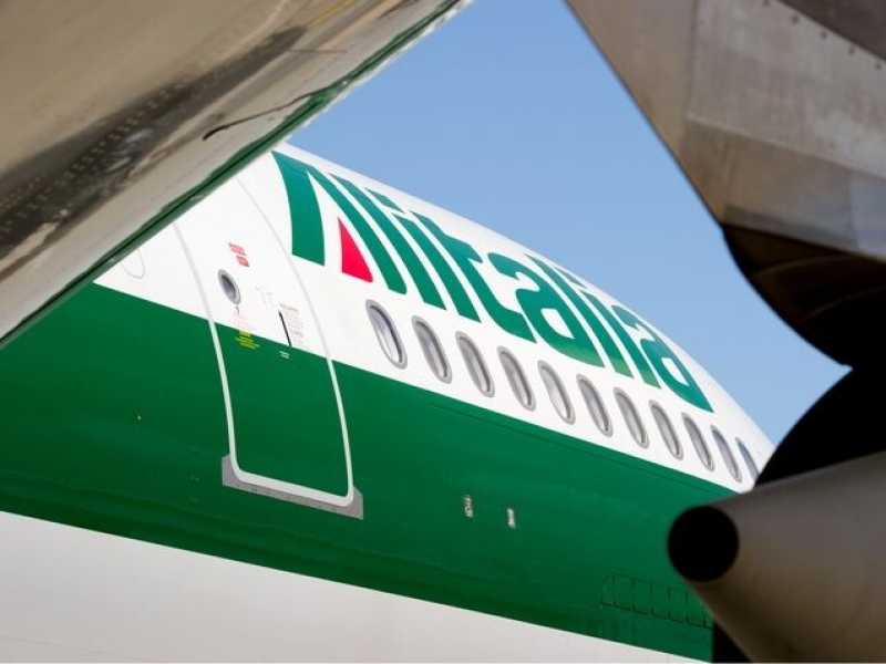 Dopo lo schianto Alitalia-Wind Jet, ecco i piani del governo
