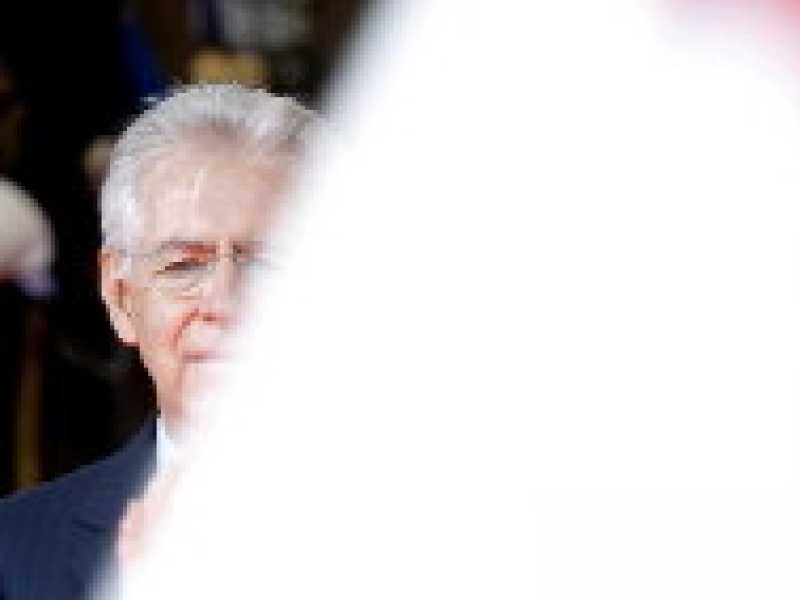 Monti e i poteri forti