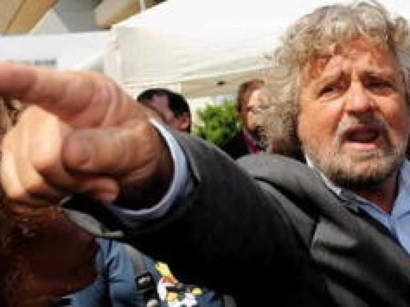 Il realpolitico Mentana spiega “la perdita della verginità” di Grillo