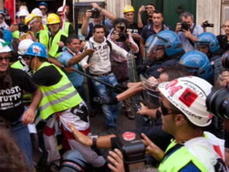 Le proteste dell'Alcoa