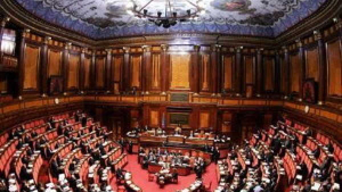 Immagine di Un compact troppo stretto
