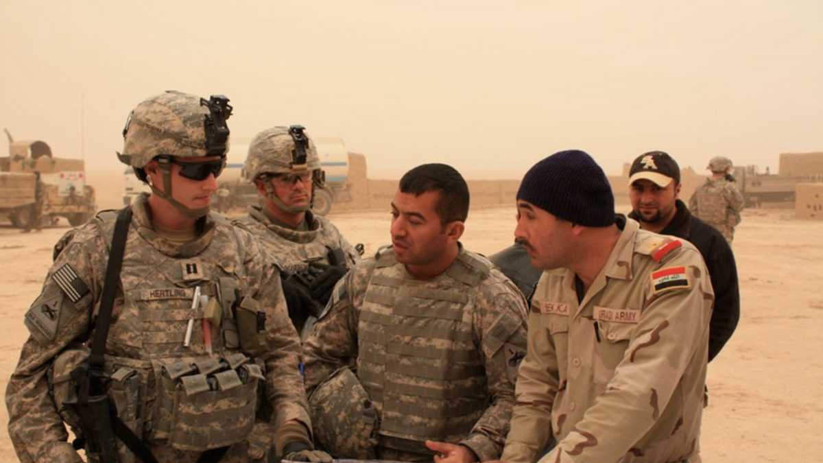 Immagine di Scarponi americani in Iraq