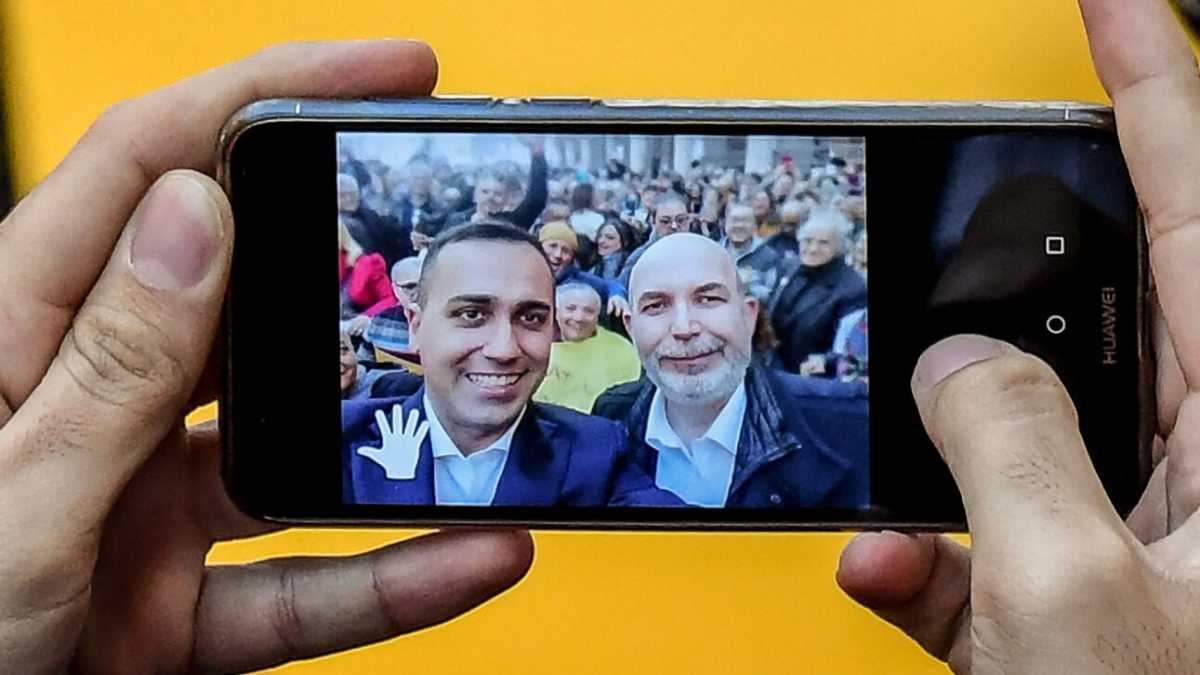Immagine di Crimi e Di Maio esaltano "i territori". Ma il M5s, nei territori, non esiste più. Una mappa