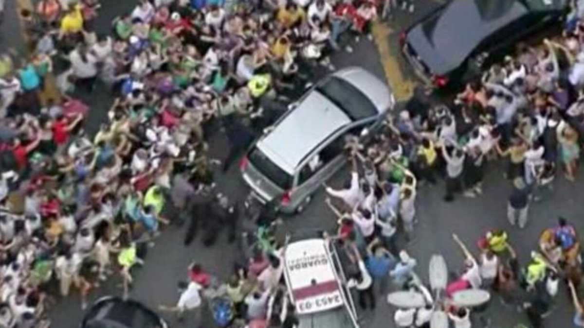 Immagine di Per una papamobile in meno