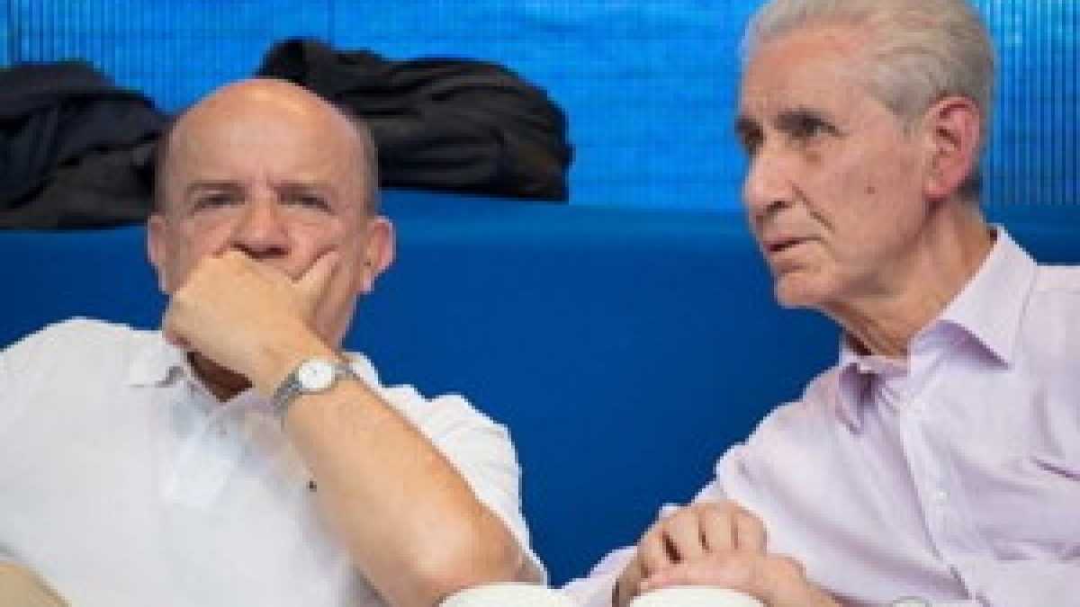 Immagine di Il (poco) silenzio dei santoni