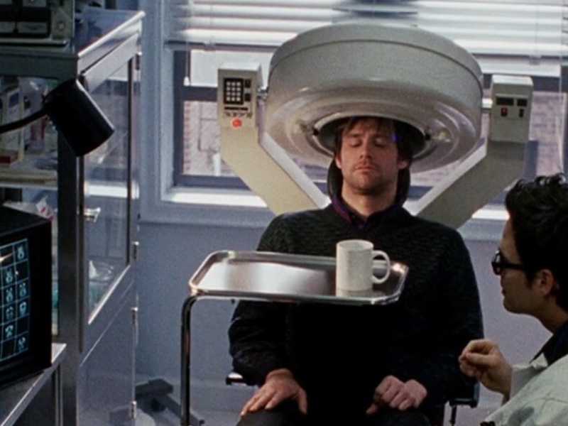 Una scena di Se mi lasci ti cancello (Eternal Sunshine of the Spotless Mind), film del 2004 diretto da Michel Gondry con protagonisti Jim Carrey e Kate Winslet