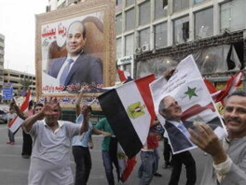 In Egitto al Sisi fa di tutto per non perdere il suo sogno d'affluenza