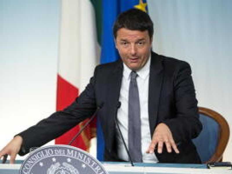 Lotta all’antipolitica e accordo con l’avversario. La carta vincente di Renzi