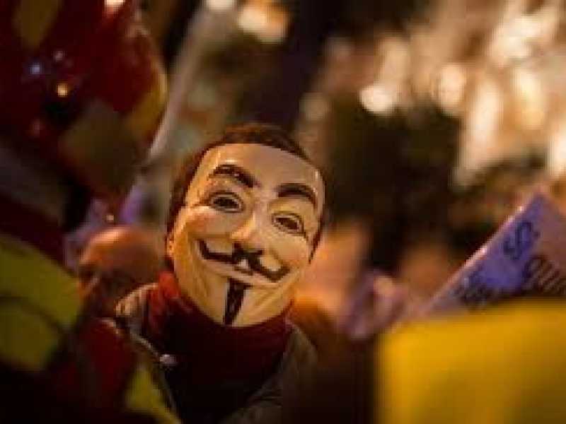 Come si caccia il dissidente. Le mail che inguaiano Casaleggio & Co