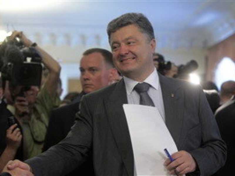 La Russia è "pronta al dialogo" con Poroshenko