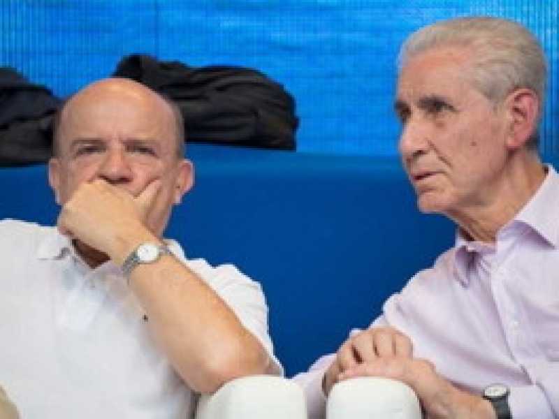 Il (poco) silenzio dei santoni