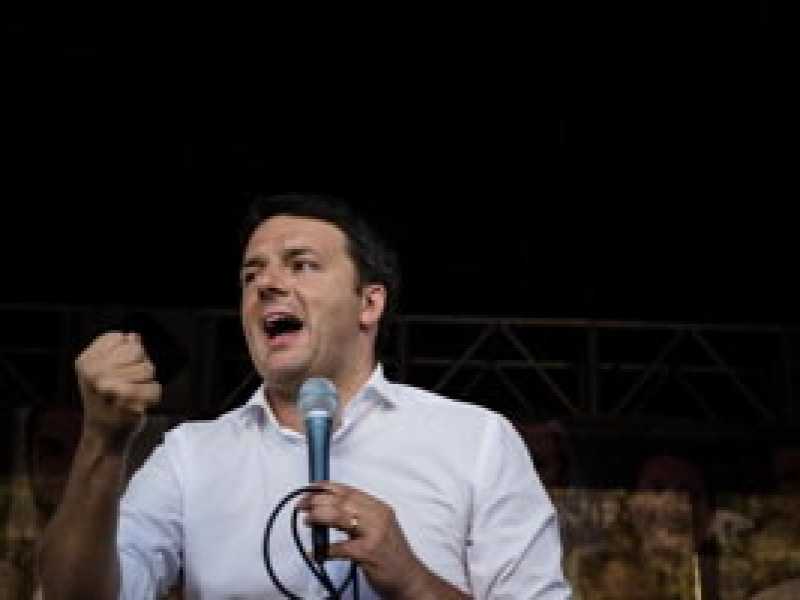 Europee, Renzi "doppia" Grillo