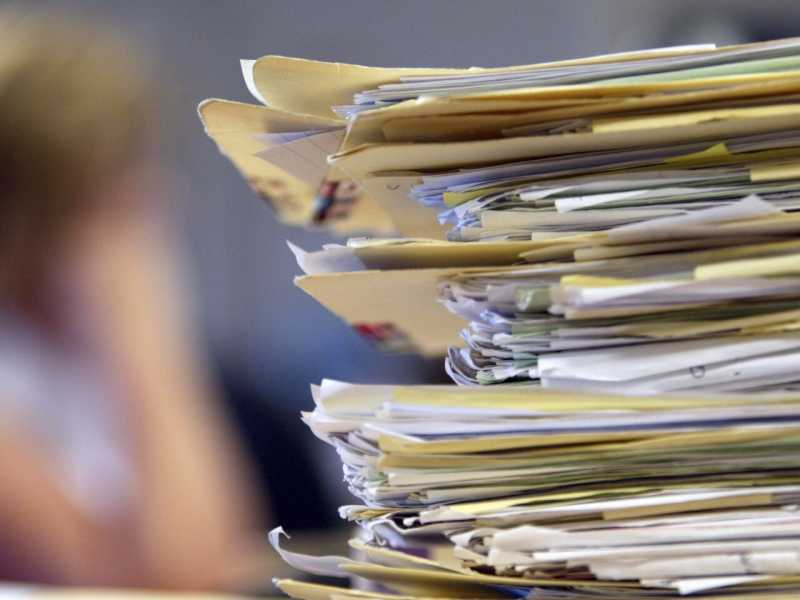 Così la burocrazia blocca gli investimenti stranieri in Italia