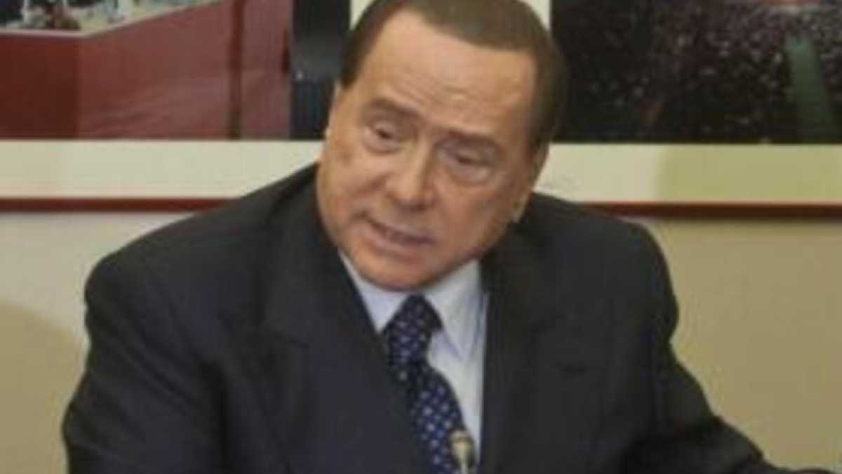 Immagine di Ruby, Berlusconi ancora indagato: "Cancellato ogni principio elementare di difesa"