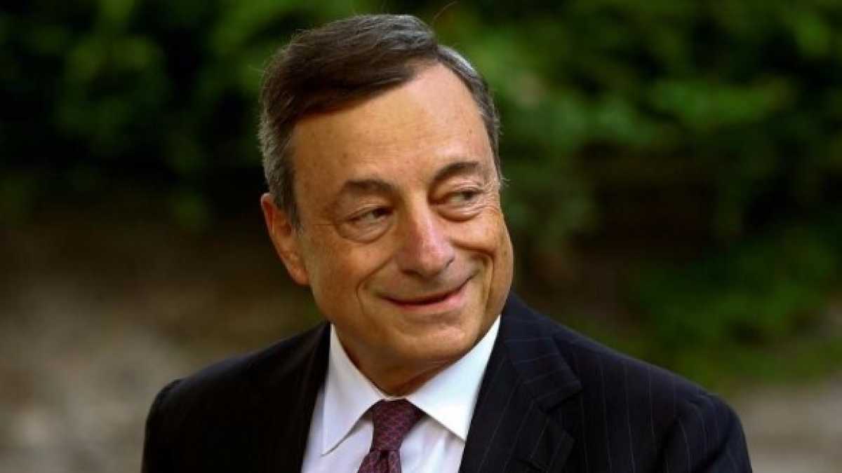 Immagine di Il dietrofront sui vaccini, le mosse di Draghi e Irma. Di cosa parlare stasera a cena