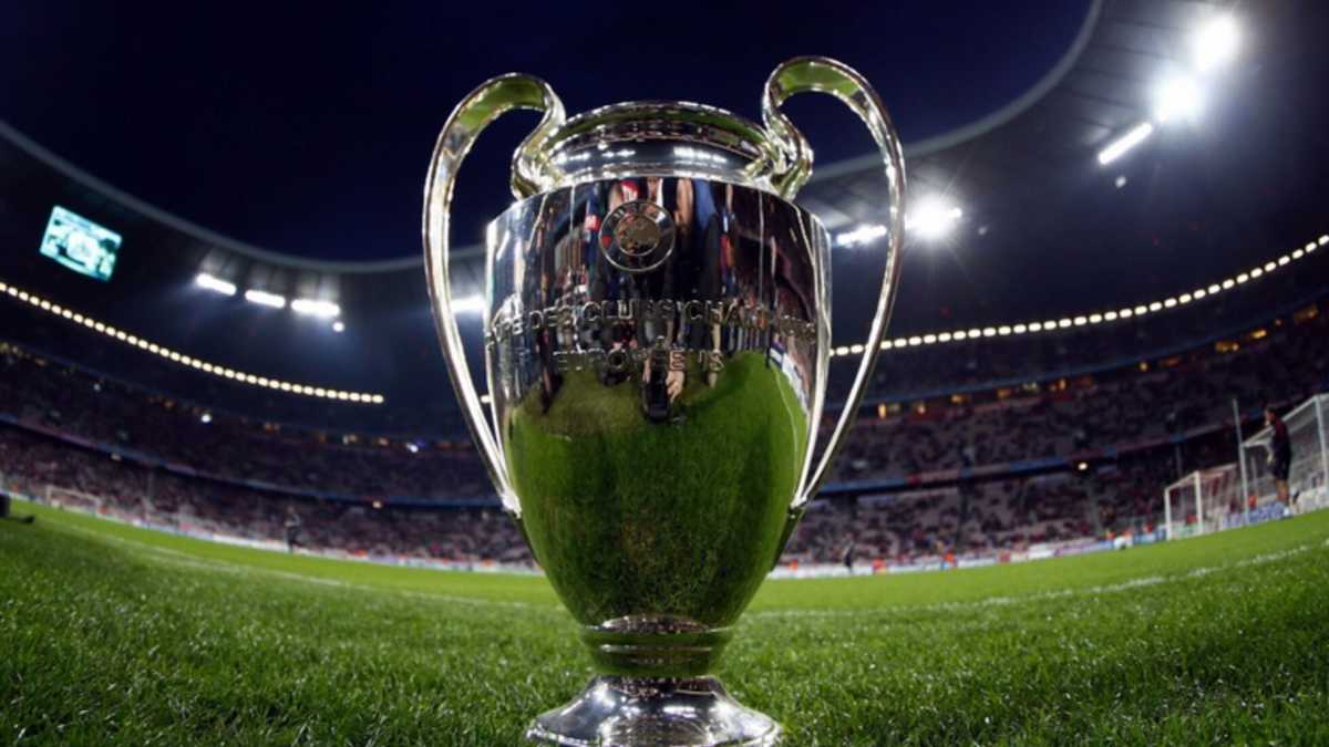Immagine di Migranti contro rifugiati, la giravolta di Renzi e la Champions League. Di cosa parlare stasera a cena