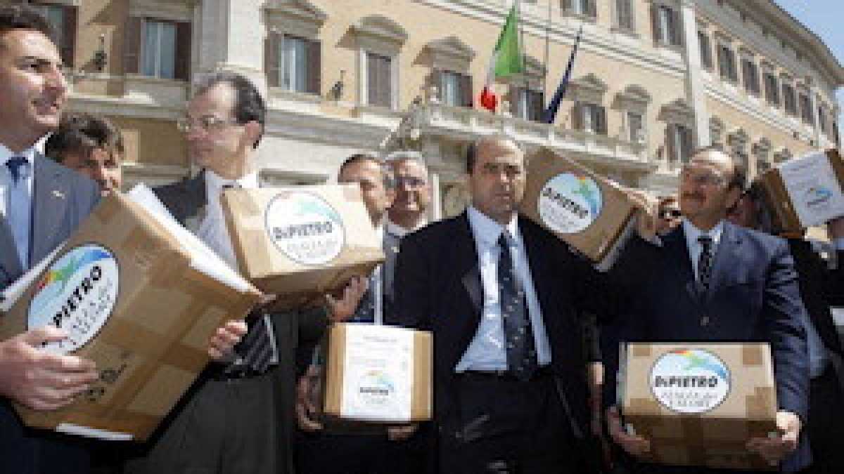 Immagine di Soldi ai partiti, ecco la vera truffa
