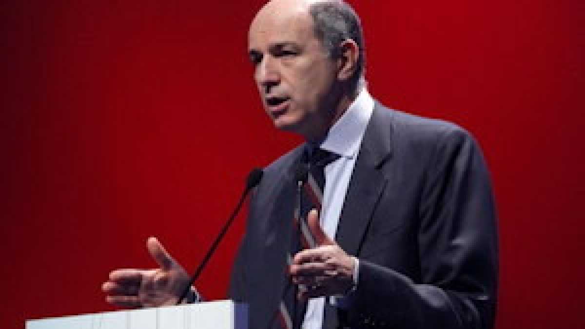 Immagine di Le parziali risposte di Passera su come tornare a crescere