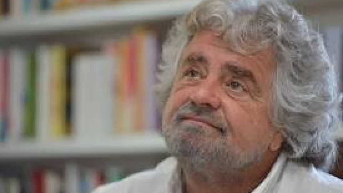 Immagine di Grillo stuzzica il Quirinale, i suoi litigano a Ponte Milvio
