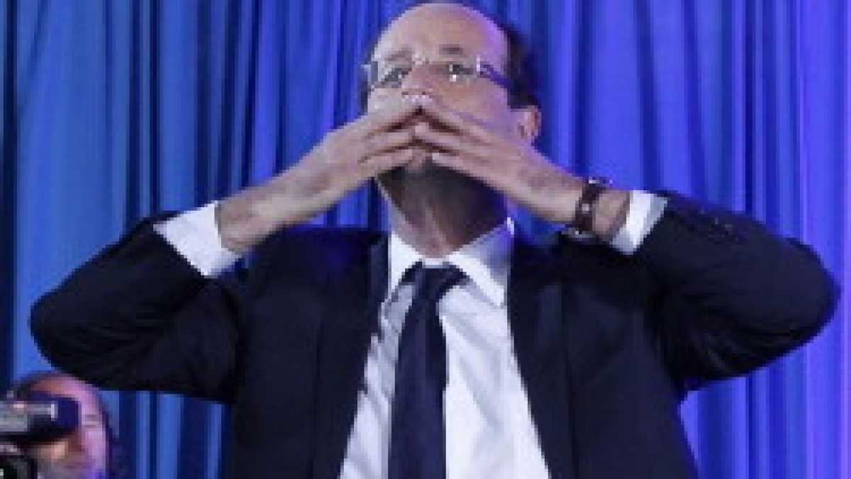 Immagine di Hollande si insedia senza i sette figli