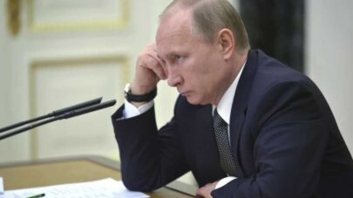 Immagine di Il declino di Putin e gli italiani dipendenti dai video hard. Di che cosa parlare a cena