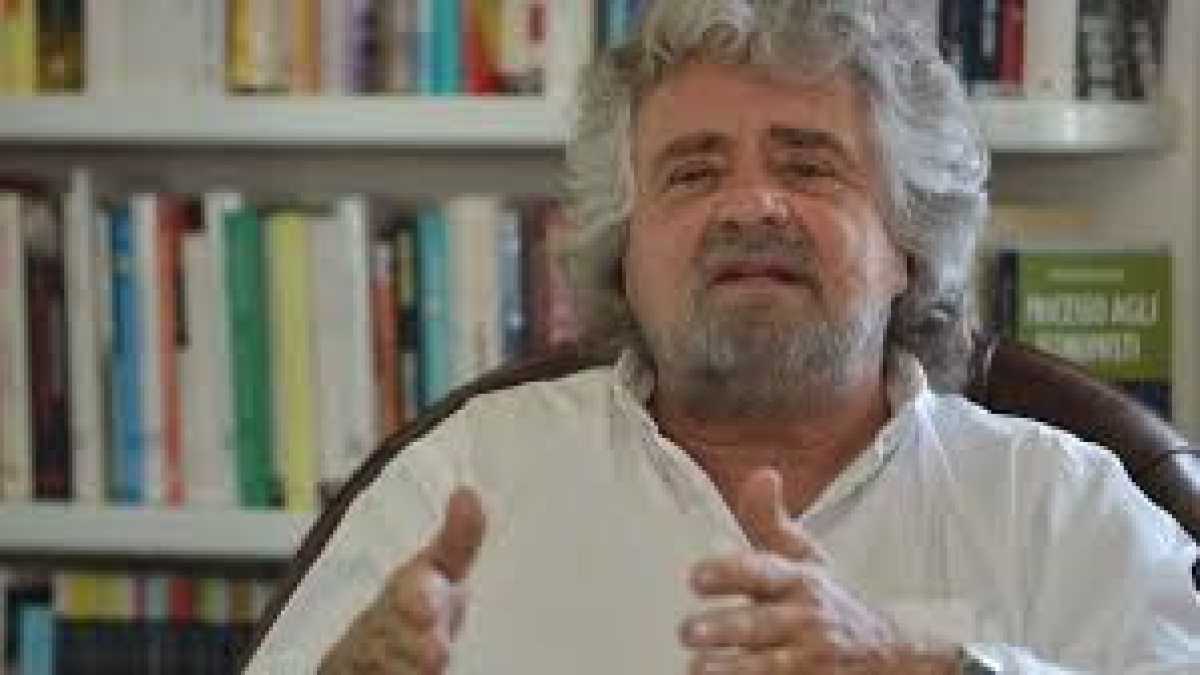Immagine di Grillo: "I tagli a Camera e Senato non bastano"