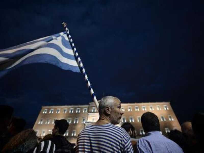 Nell’austera Grecia lo stipendio massimo è di 1.900 euro al mese