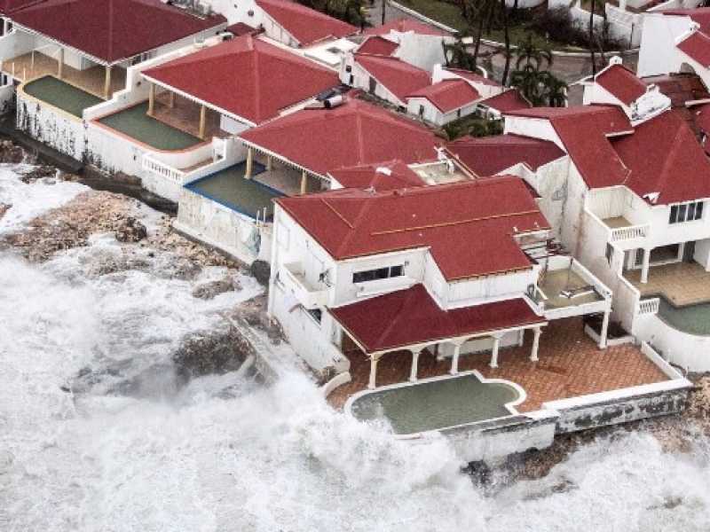 Irma arriva a Cuba e in Florida (foto LaPresse)