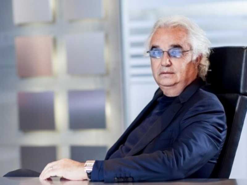 Il Briatore tv sdogana in società il Briatore da Billionaire (e da lista)