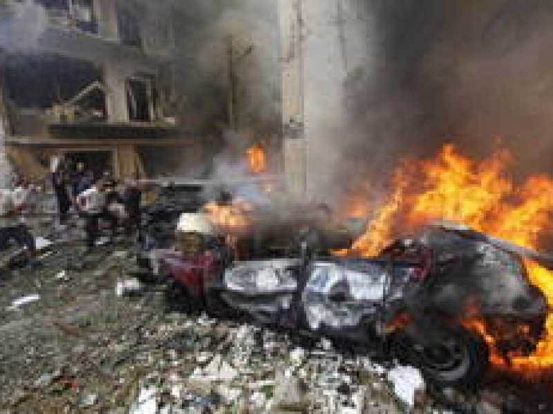 Esplode un'autobomba a Beirut