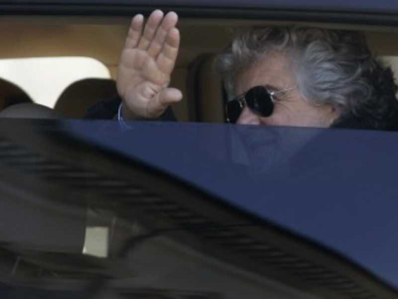 Grillo vuole governare. Berlusconi: "Esecutivo di coalizione Pd-Pdl"
