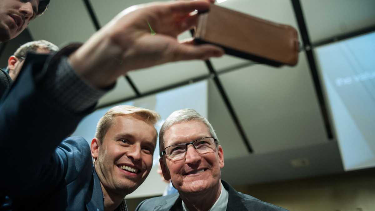 Immagine di La sfida europea di Cameron, Tim Cook in Bocconi e il cibo bio. Di cosa parlare stasera a cena