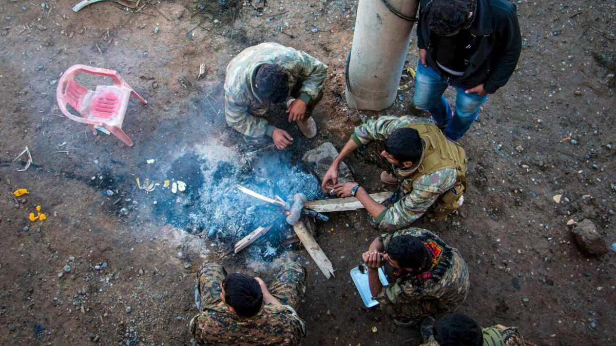 Immagine di Kabul contro l'Isis, i cinesi pazzi per lo shopping e Paulo Dybala. Di cosa parlare stasera a cena