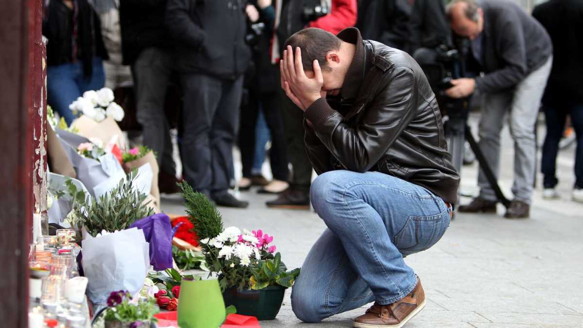 Immagine di La guerra a Parigi, Kant e l'Europa invertebrata. Di cosa parlare stasera a cena - Edizione straordinaria