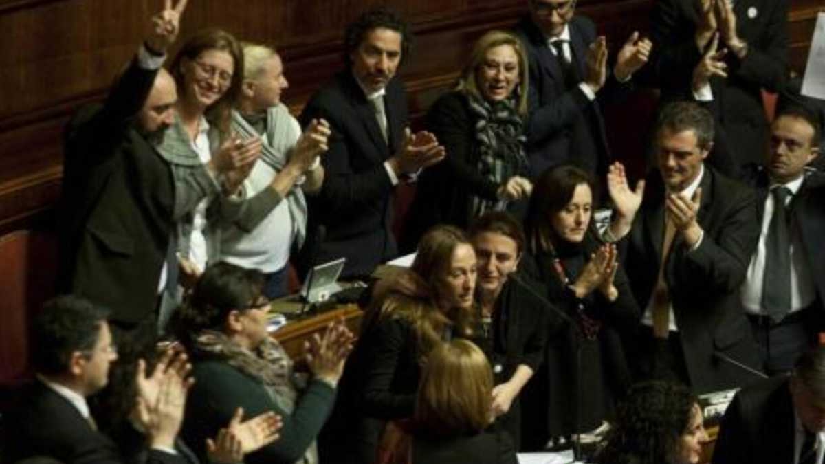 Immagine di Brindisi sguaiati e feticismo. Quelli di Piazzale Loreto