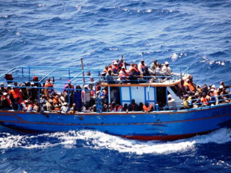 Continuano i salvataggi in mare al largo delle coste della Sicilia